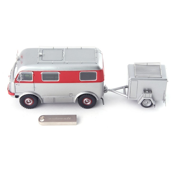 AUTOCULT 99001 Tatra T805 H+Z 1953 + Livre sur clé USB 10 ans d'Autocult
