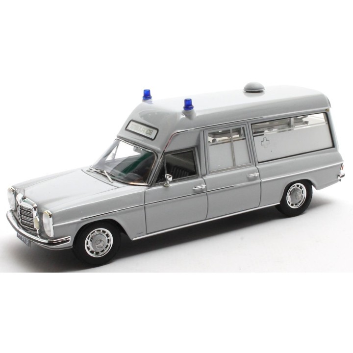 MATRIX MX41302-281 Mercedes-Benz V114 Visser Ambulance 1969 - 1973