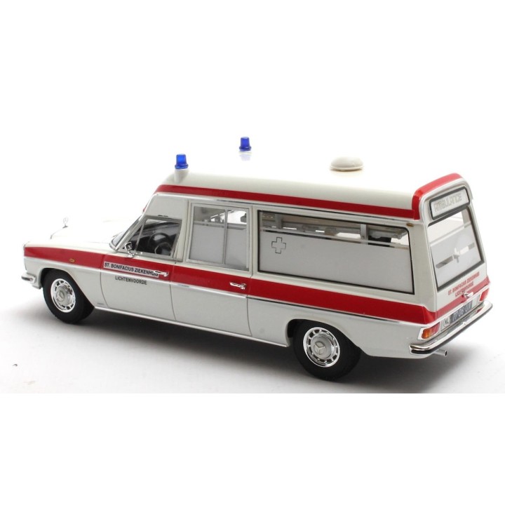 MATRIX MX41302-283 Mercedes-Benz V114 Visser Ambulance St Bonifacius Lichtenvoorde 1969 - 1973