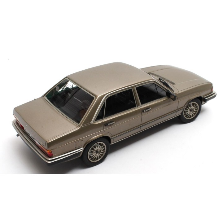 1/18 CULT CML146-3 Audi 200 5T typ 43 1980 - 1982 %