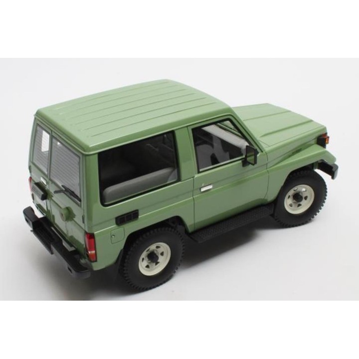 1/18 CULT CML067-2 Toyota Landcruiser BJ70 1984 - 1989