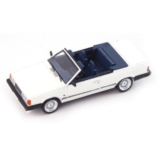 AVENUE 43 60134 Volvo 760 GLE Mellberg %