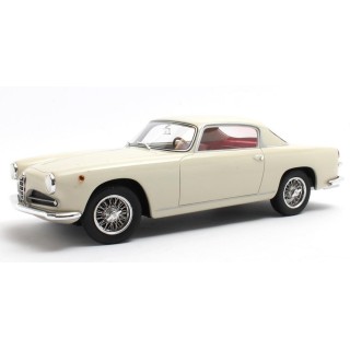 1:18 CULT CML158-3 Alfa Romeo 1900 CSS Touring coupe 1955 %
