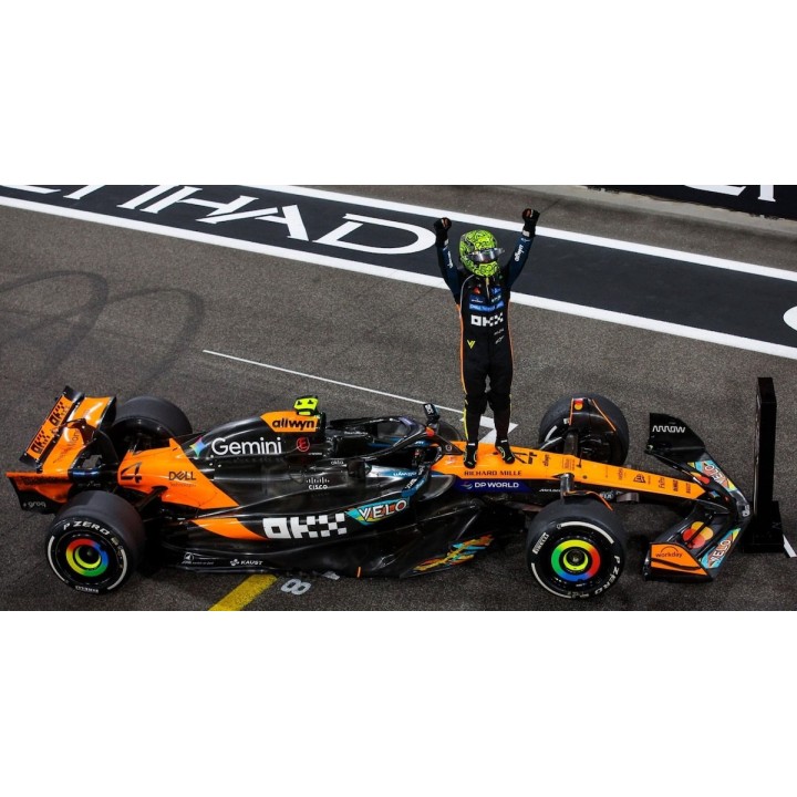 MINICHAMPS 537256604 McLaren MCL39 Norris Abu Dhabi Champion du Monde 2025 %