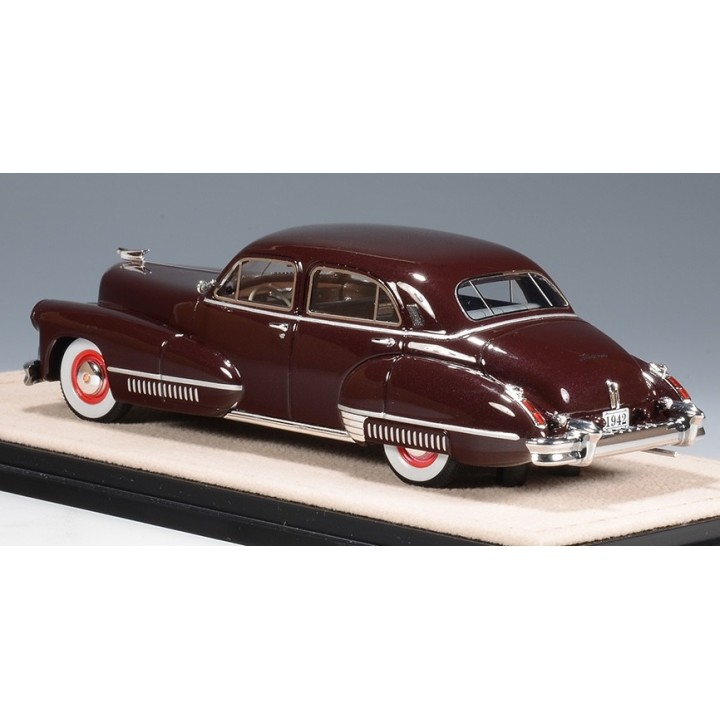 STAMP STM42212 Cadillac Sixty Special 1942 %