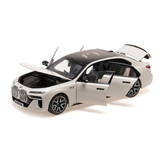 1:18 MINICHAMPS 110023702 BMW i7 M70 (G70) 2024