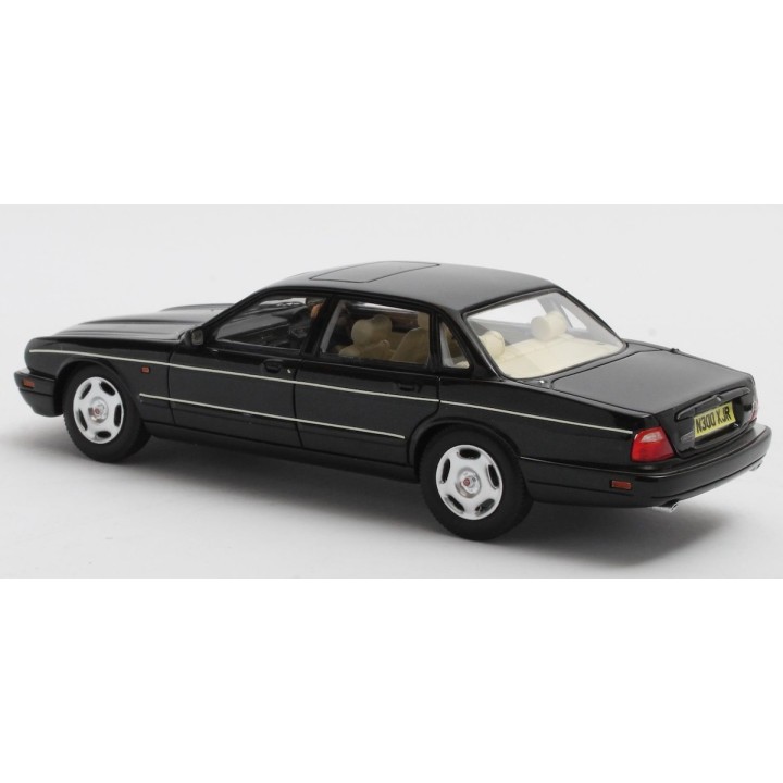 MATRIX MX41001-272 Jaguar XJR X300 1994 - 1997