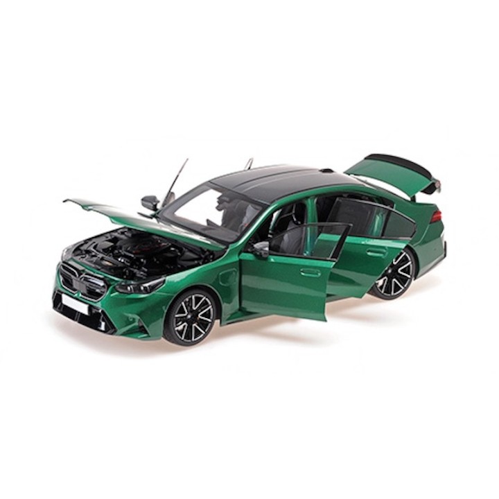 1:18 MINICHAMPS 110023800 BMW M5 2024