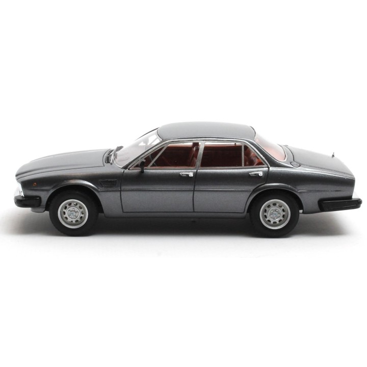 MATRIX MX40404-052 De Tomaso Deauville Series 2 1978 - 1985