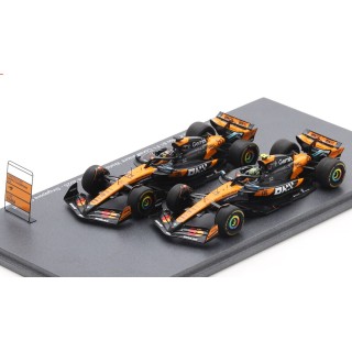 SPARK S9590 Coffret McLaren MCL39 n°4 & n°81 Champion du Monde des constructeurs 2025