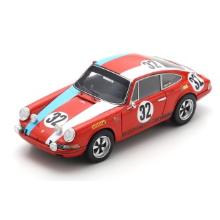 SPARK 43SPA1968 Porsche 911 n°32 Vainqueur  24H Spa 1968
